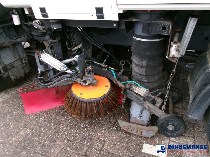 Zametacie vozidlo DAF LF 55.220 4x2 Scarab sweeper: obrázok 6