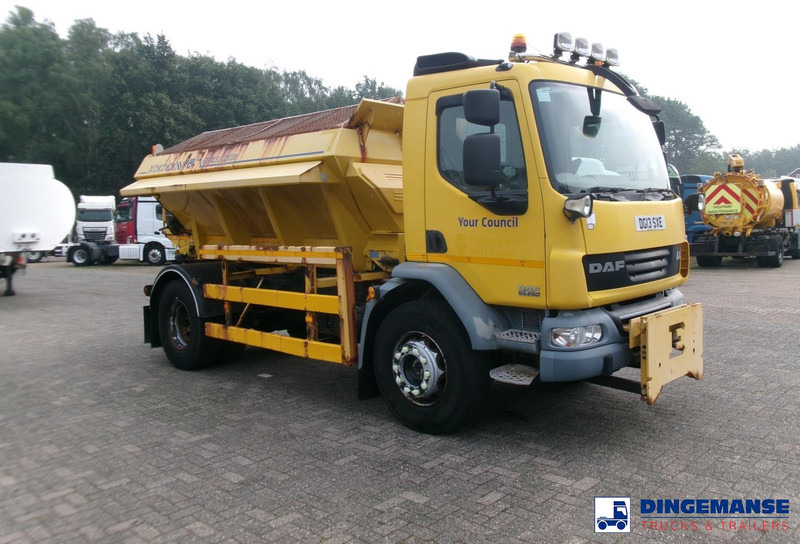 DAF LF 55.250 4X2 RHD gritter - Vozidlo na odpratávanie snehu: obrázok 2 DAF LF 55.250 4X2 RHD gritter - Vozidlo na odpratávanie snehu: obrázok 2