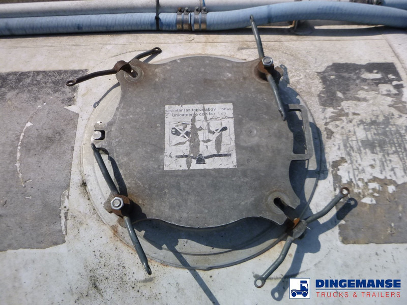 Feldbinder Powder tank alu 63 m3 / 1 comp (tipping) - Cisternový náves: obrázok 5 Feldbinder Powder tank alu 63 m3 / 1 comp (tipping) - Cisternový náves: obrázok 5