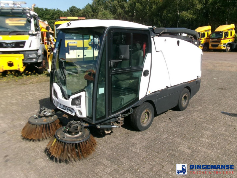 Johnston C202 compact street sweeper - Zametacie vozidlo: obrázok 1 Johnston C202 compact street sweeper - Zametacie vozidlo: obrázok 1