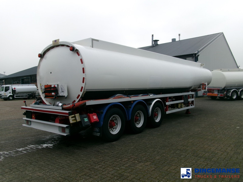 Lakeland Fuel tank alu 42.8 m3 / 6 comp + pump - Cisternový náves: obrázok 4 Lakeland Fuel tank alu 42.8 m3 / 6 comp + pump - Cisternový náves: obrázok 4