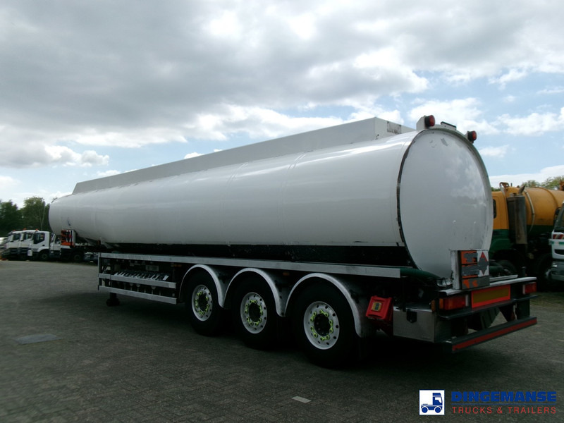 Lakeland Fuel tank alu 42.8 m3 / 6 comp + pump - Cisternový náves: obrázok 3 Lakeland Fuel tank alu 42.8 m3 / 6 comp + pump - Cisternový náves: obrázok 3