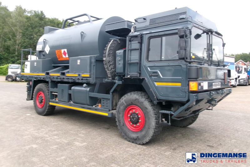 MAN HX 18.330 4X4 RHD fuel tank 5.5 m3 - Cisternové vozidlo: obrázok 2 MAN HX 18.330 4X4 RHD fuel tank 5.5 m3 - Cisternové vozidlo: obrázok 2