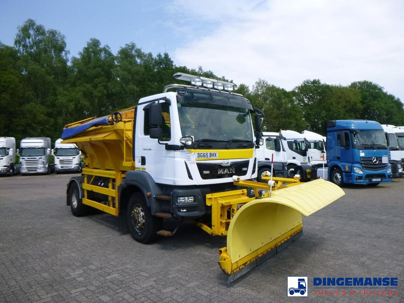 MAN TGM 18.290 4X4 RHD gritter / snow plough - Vozidlo na odpratávanie snehu: obrázok 2 MAN TGM 18.290 4X4 RHD gritter / snow plough - Vozidlo na odpratávanie snehu: obrázok 2