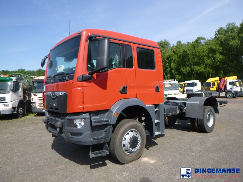 MAN TGM 18.320 4x4 BB chassis / new/unused - Podvozek s kabinou: obrázok 1 MAN TGM 18.320 4x4 BB chassis / new/unused - Podvozek s kabinou: obrázok 1