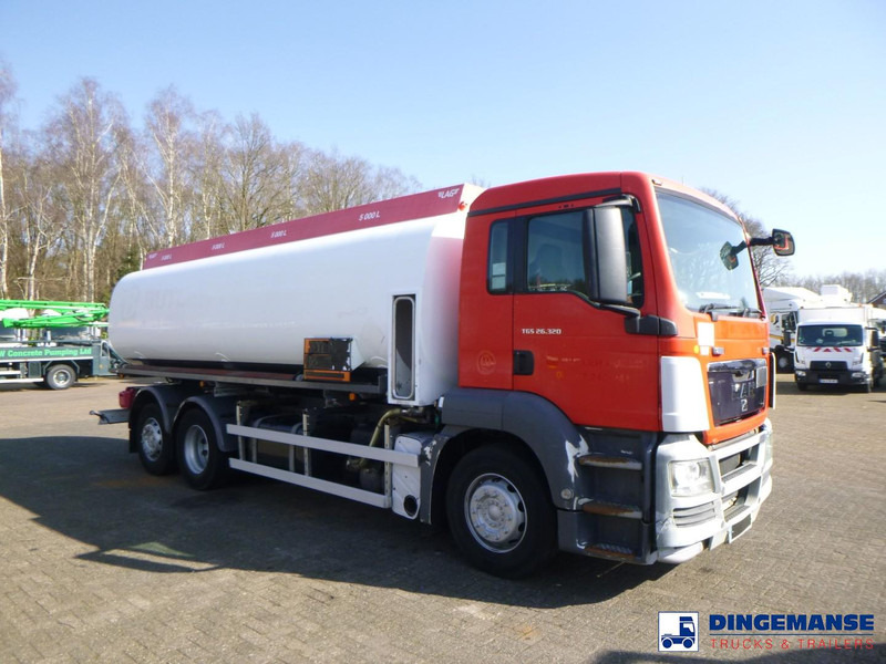 MAN TGS 26.320 6X2 RHD fuel tank 20 m3 / 4 comp - Cisternové vozidlo: obrázok 2 MAN TGS 26.320 6X2 RHD fuel tank 20 m3 / 4 comp - Cisternové vozidlo: obrázok 2