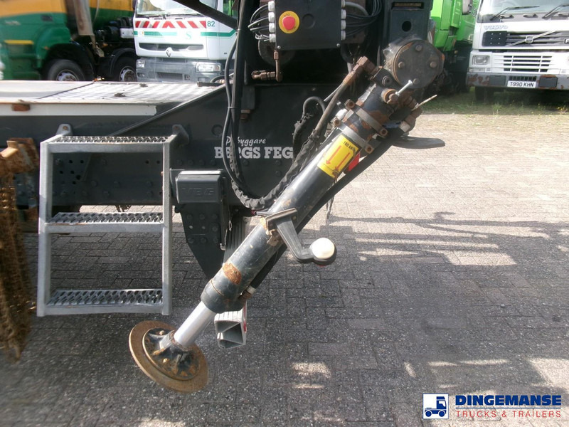 Auto s hydraulickou rukou Mercedes-Benz Actros 2663 6x4 Euro 6 loglift F96 crane timber truck: obrázok 11