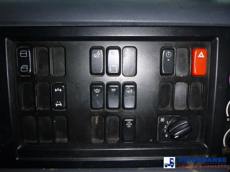 Auto na odvoz odpadu Mercedes-Benz Econic 3233 8X4 RHD Euro 5 refuse truck: obrázok 17