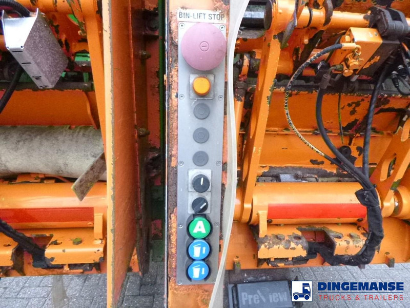 Auto na odvoz odpadu Mercedes-Benz Econic 3233 8X4 RHD Euro 5 refuse truck: obrázok 10