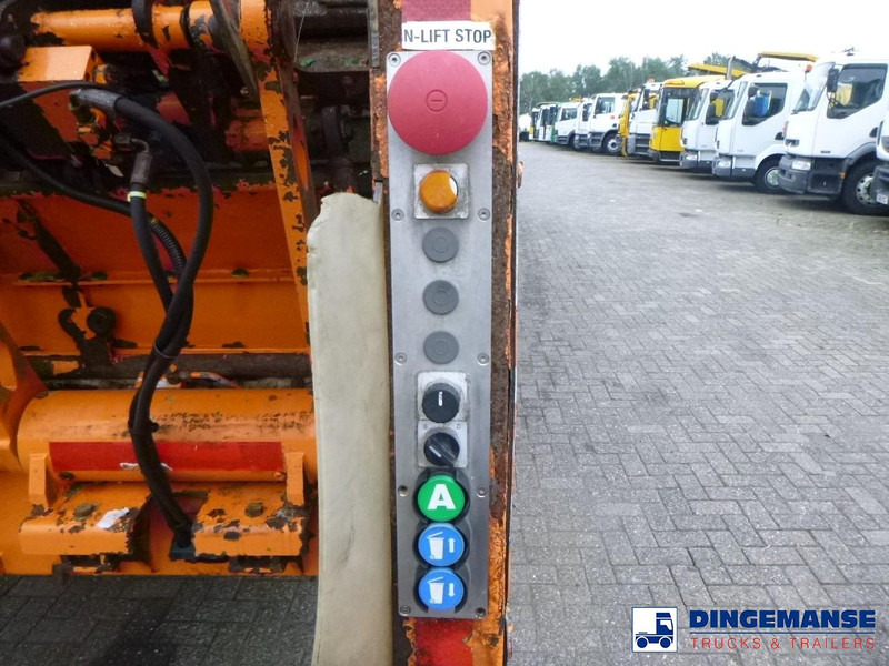 Auto na odvoz odpadu Mercedes-Benz Econic 3233 8X4 RHD Euro 5 refuse truck: obrázok 9