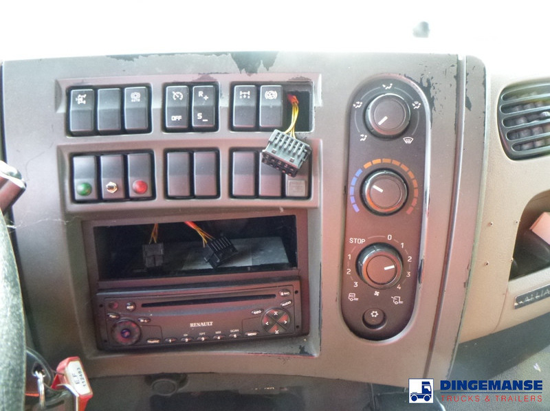 Cisternové vozidlo Renault Premium 320 dxi 6x2 chassis ADR: obrázok 17