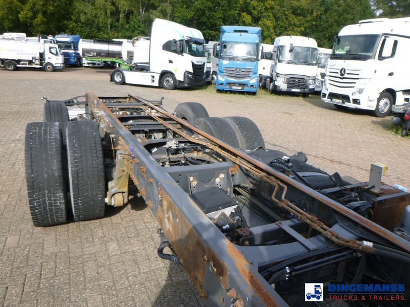 Cisternové vozidlo Renault Premium 320 dxi 6x2 chassis ADR: obrázok 14