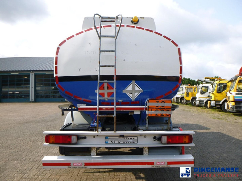 Scania P 230 DB 4x2 RHD fuel tank 12.4 m3 / 4 comp - Cisternové vozidlo: obrázok 5 Scania P 230 DB 4x2 RHD fuel tank 12.4 m3 / 4 comp - Cisternové vozidlo: obrázok 5