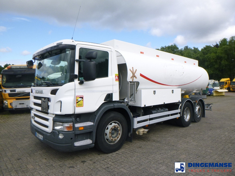 Scania P 320 DB 6X2 fuel tank 18.8 m3 / 5 comp - Cisternové vozidlo: obrázok 1 Scania P 320 DB 6X2 fuel tank 18.8 m3 / 5 comp - Cisternové vozidlo: obrázok 1