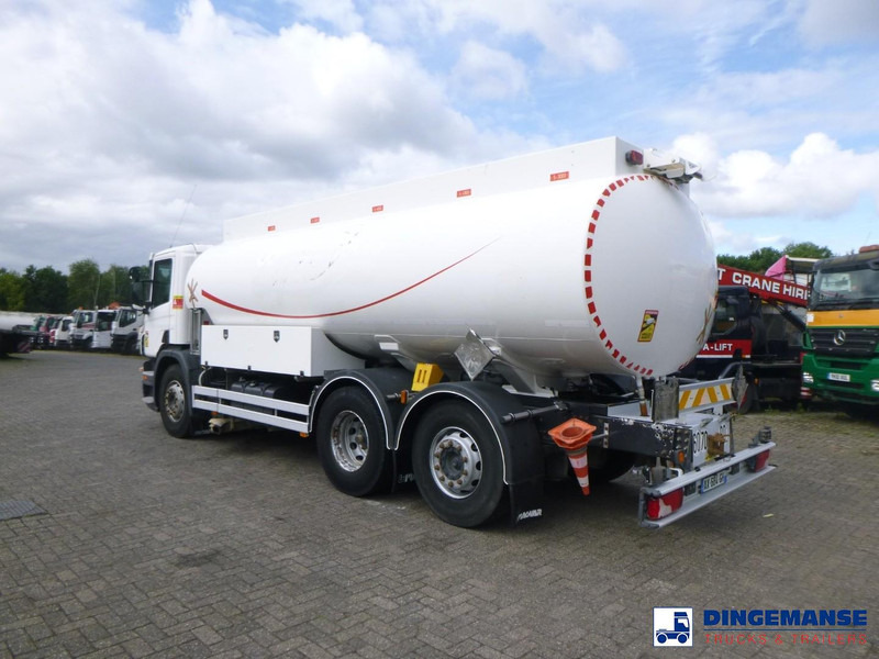 Scania P 320 DB 6X2 fuel tank 18.8 m3 / 5 comp - Cisternové vozidlo: obrázok 3 Scania P 320 DB 6X2 fuel tank 18.8 m3 / 5 comp - Cisternové vozidlo: obrázok 3
