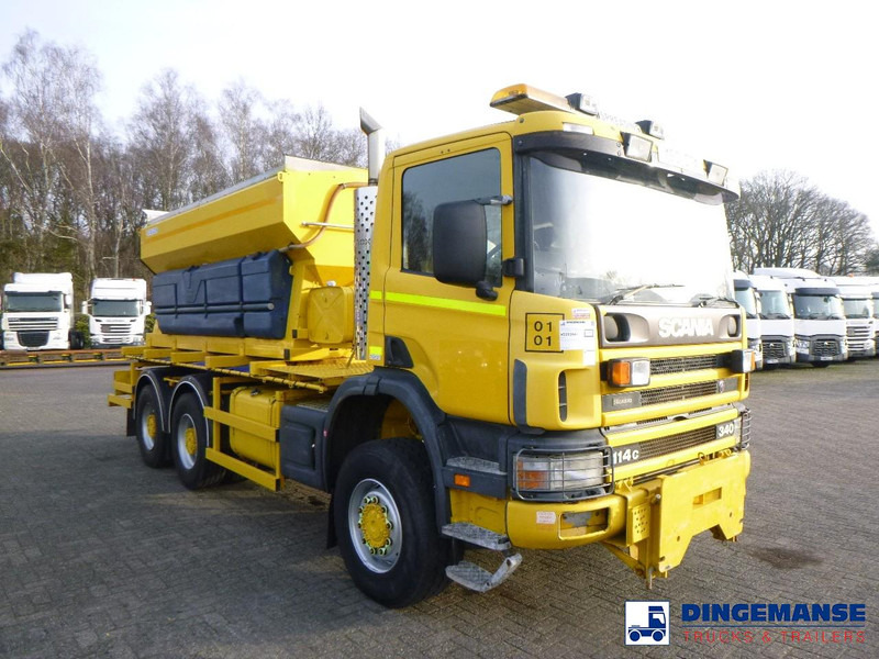 Scania P114-340 CB 6X6 RHD gritter / snow plough - Vozidlo na odpratávanie snehu: obrázok 2 Scania P114-340 CB 6X6 RHD gritter / snow plough - Vozidlo na odpratávanie snehu: obrázok 2