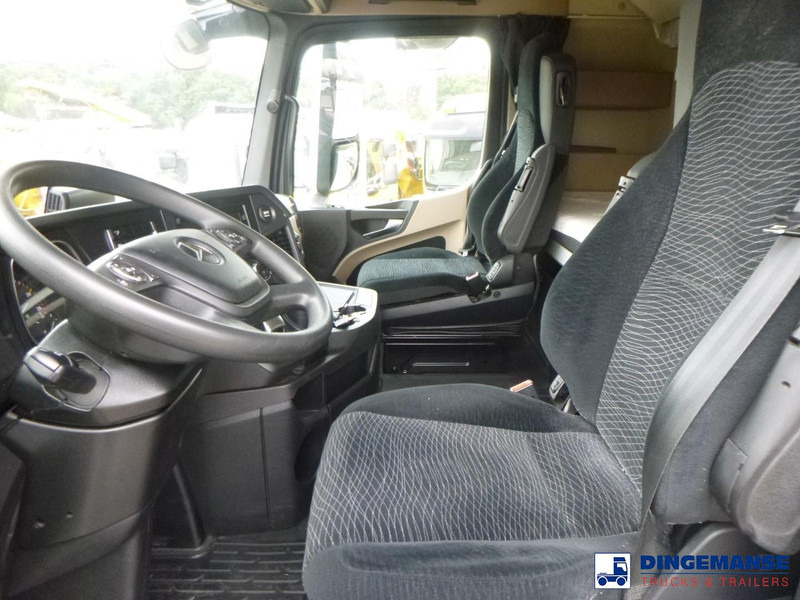 Ťahač Mercedes-Benz Actros 1851 4x2 Euro 6 + Retarder: obrázok 15