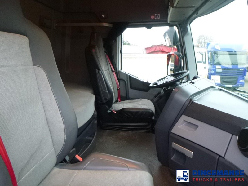 Ťahač Renault T 460 4x2 Euro 6 + ADR: obrázok 12 Ťahač Renault T 460 4x2 Euro 6 + ADR: obrázok 12