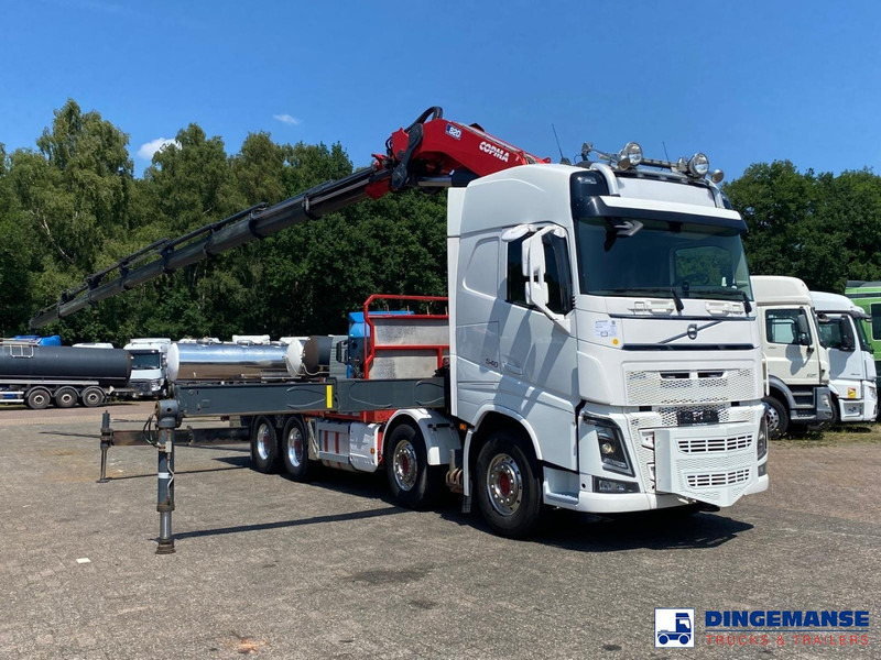 Volvo FH 550 8x4 Euro 6 + Copma 820.8 J6 - Auto s hydraulickou rukou: obrázok 2 Volvo FH 550 8x4 Euro 6 + Copma 820.8 J6 - Auto s hydraulickou rukou: obrázok 2