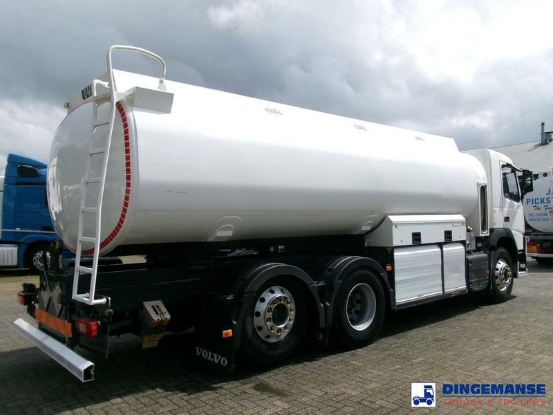 Volvo FM 380 6X2 fuel tank 20.6 m3 / 4 comp - Cisternové vozidlo: obrázok 3 Volvo FM 380 6X2 fuel tank 20.6 m3 / 4 comp - Cisternové vozidlo: obrázok 3