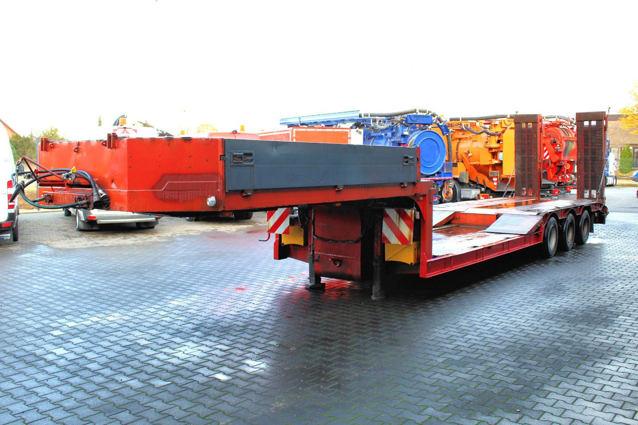 Langendorf 3-Achs SATBUE30-37 Tiefbett Tieflader+Rampen+TÜV - Náves podvalník: obrázok 2 Langendorf 3-Achs SATBUE30-37 Tiefbett Tieflader+Rampen+TÜV - Náves podvalník: obrázok 2