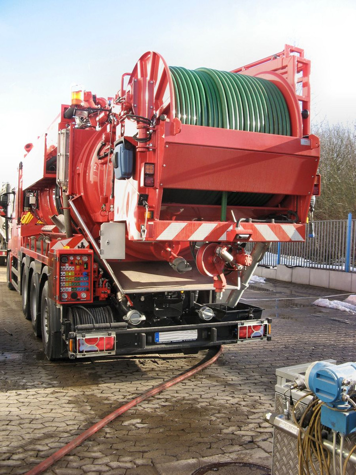 MAN TGS 35.540 8x4 Müller 16m³ WRG + 800 meter HD - Fekálne vozidlo: obrázok 4 MAN TGS 35.540 8x4 Müller 16m³ WRG + 800 meter HD - Fekálne vozidlo: obrázok 4