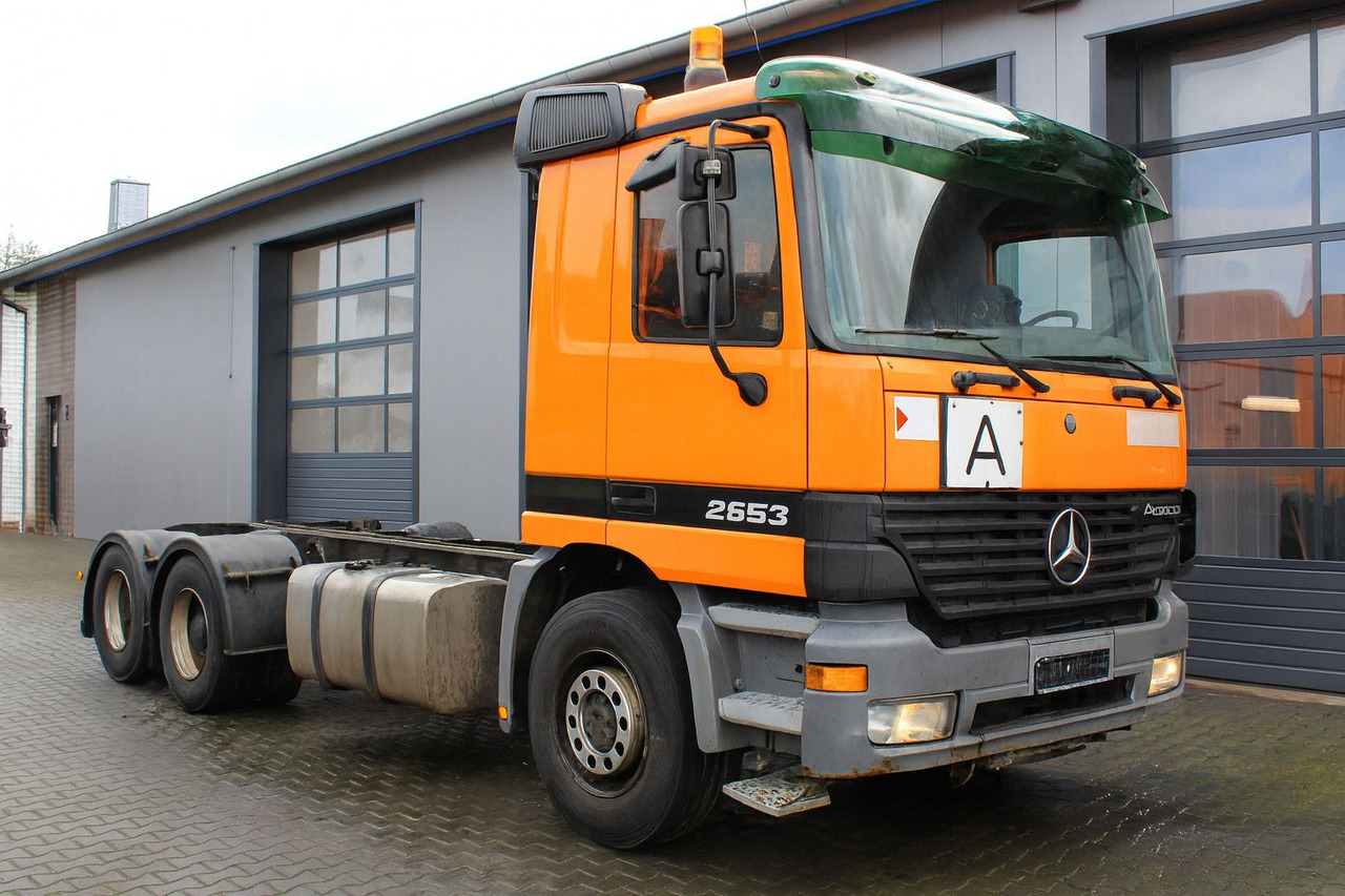 Mercedes-Benz Actros 2653 V8 6x4 Blatt-Luft EPS *clutch* - Podvozek s kabinou: obrázok 1 Mercedes-Benz Actros 2653 V8 6x4 Blatt-Luft EPS *clutch* - Podvozek s kabinou: obrázok 1