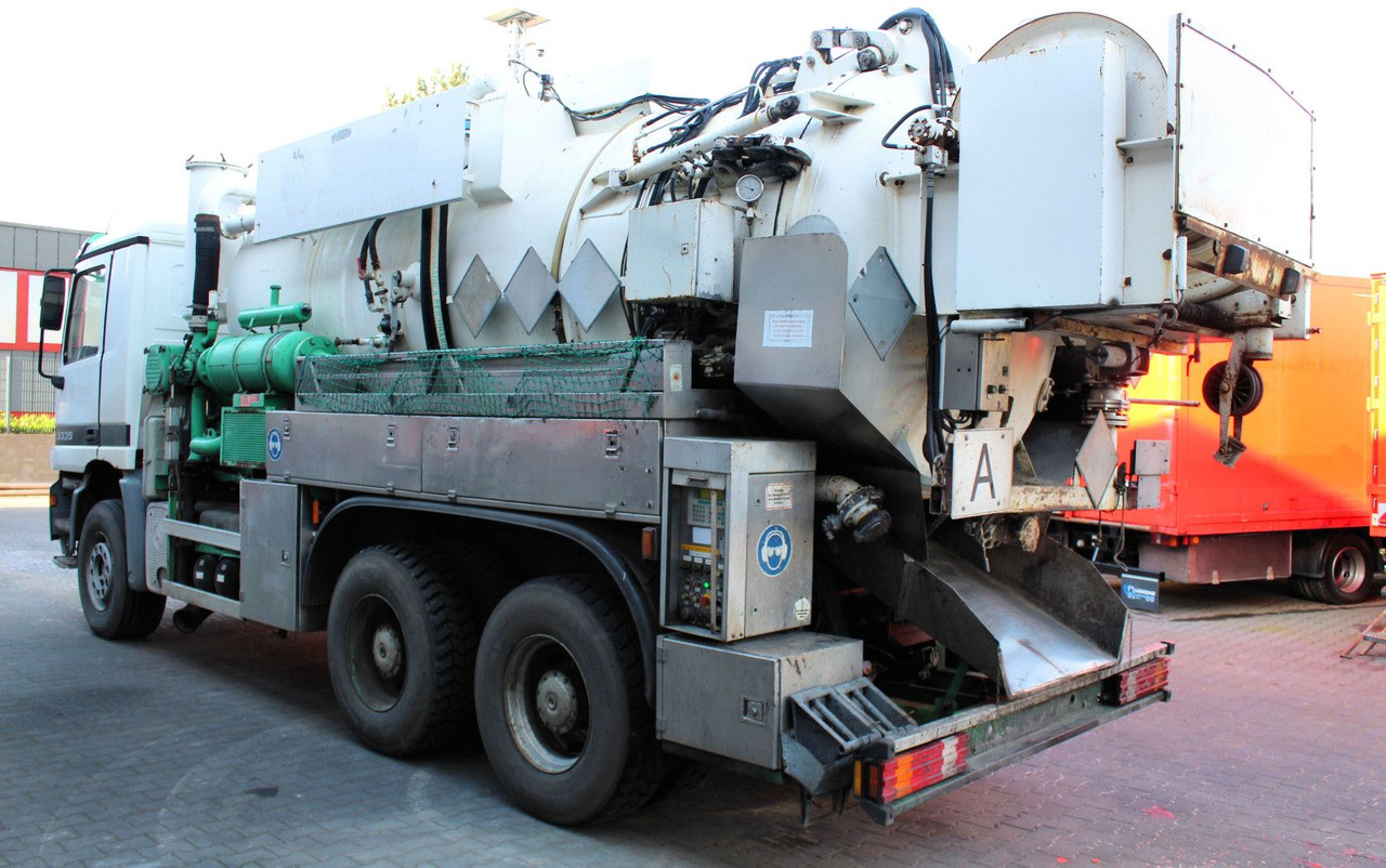 Mercedes-Benz Actros 3335 6x4 Kroll 13m³ HD-Kombi ADR/GGVS V2A - Fekálne vozidlo: obrázok 5 Mercedes-Benz Actros 3335 6x4 Kroll 13m³ HD-Kombi ADR/GGVS V2A - Fekálne vozidlo: obrázok 5