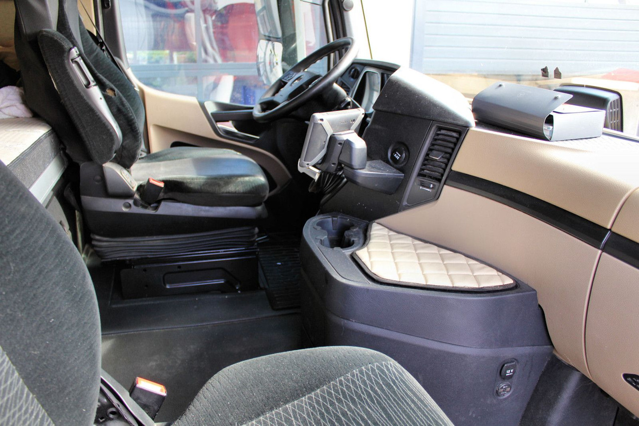 Ťahač Mercedes-Benz Actros 1853 4x2 LS +Hydraulik + neuer AT-Motor: obrázok 12 Ťahač Mercedes-Benz Actros 1853 4x2 LS +Hydraulik + neuer AT-Motor: obrázok 12