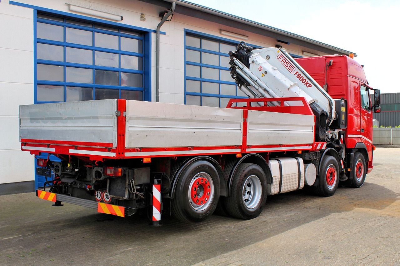 Volvo 480 8x2 Pritsche + FASSI F800XP Kran 6x - Valníkový/ Plošinový nákladný automobil, Auto s hydraulickou rukou: obrázok 3 Volvo 480 8x2 Pritsche + FASSI F800XP Kran 6x - Valníkový/ Plošinový nákladný automobil, Auto s hydraulickou rukou: obrázok 3
