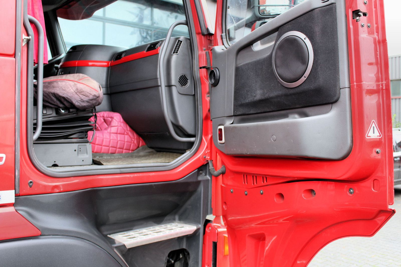 Leasing Volvo FM 480 8x2 Pritsche + FASSI F800XP Kran 6x Volvo FM 480 8x2 Pritsche + FASSI F800XP Kran 6x: obrázok 19 Leasing Volvo FM 480 8x2 Pritsche + FASSI F800XP Kran 6x Volvo FM 480 8x2 Pritsche + FASSI F800XP Kran 6x: obrázok 19