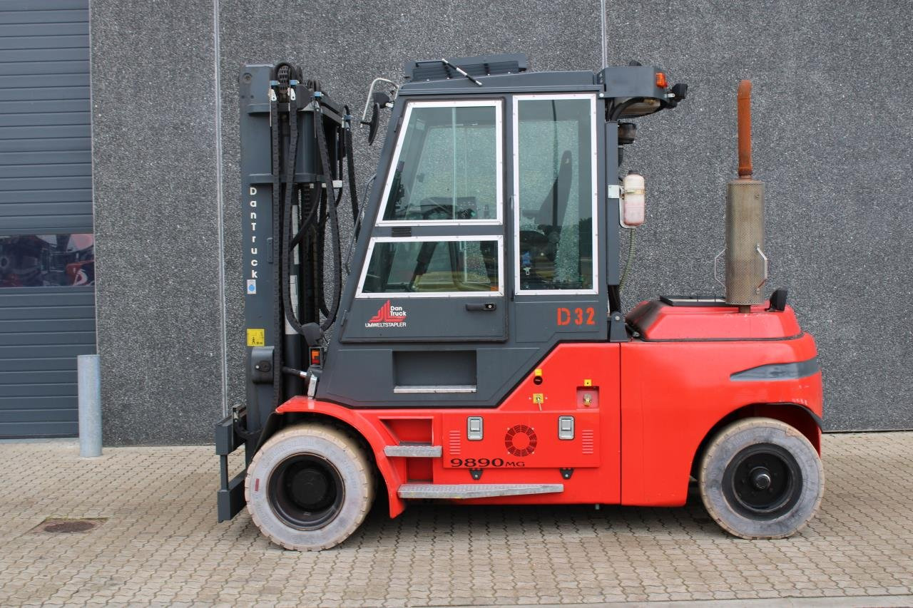 Dantruck 9890GD - Plynový vysokozdvižný vozík: obrázok 1 Dantruck 9890GD - Plynový vysokozdvižný vozík: obrázok 1