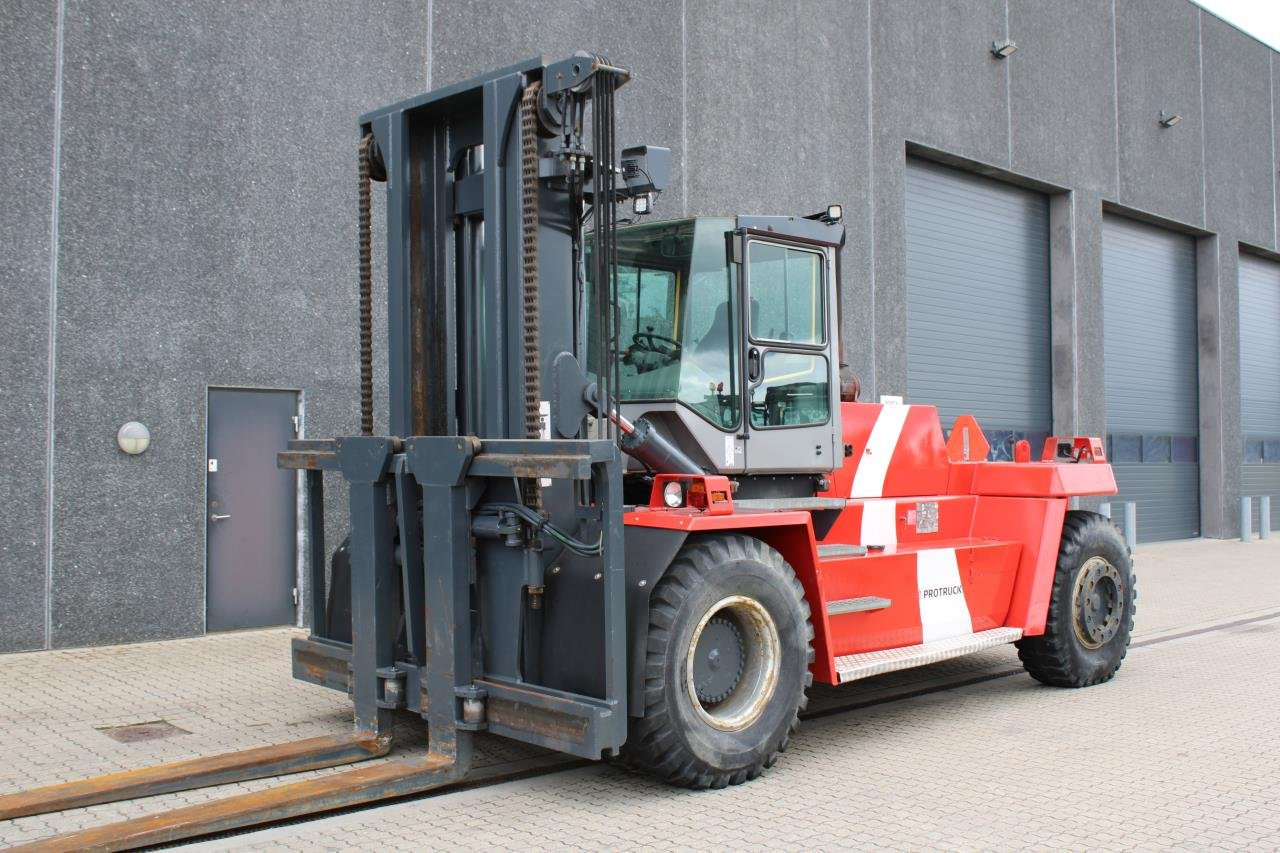 Kalmar DCD220-12LB - Dieselový vysokozdvižný vozík: obrázok 2 Kalmar DCD220-12LB - Dieselový vysokozdvižný vozík: obrázok 2