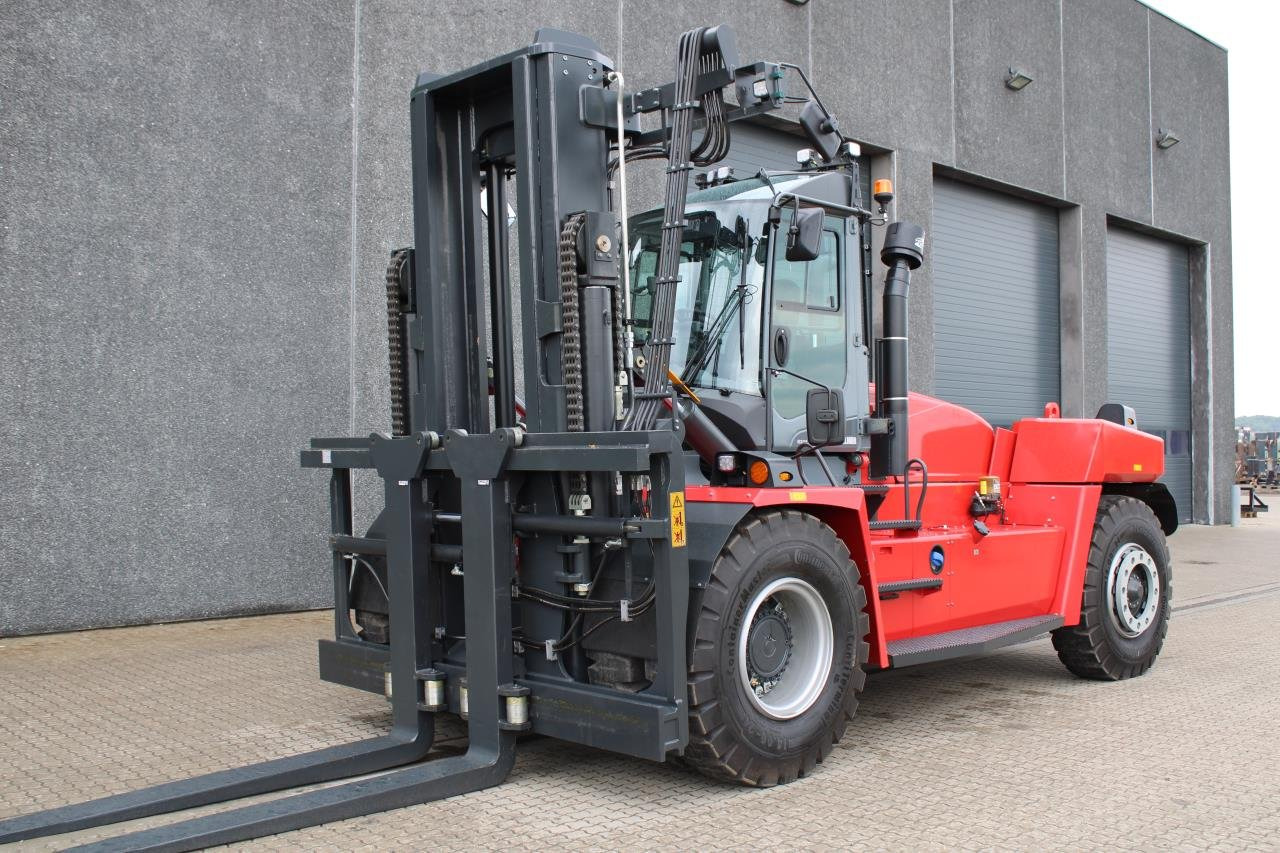 Kalmar DCG250-12 - Dieselový vysokozdvižný vozík: obrázok 2 Kalmar DCG250-12 - Dieselový vysokozdvižný vozík: obrázok 2