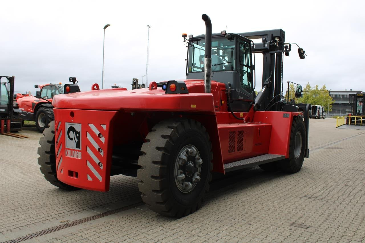 Kalmar DCG330-12 - Dieselový vysokozdvižný vozík: obrázok 3 Kalmar DCG330-12 - Dieselový vysokozdvižný vozík: obrázok 3