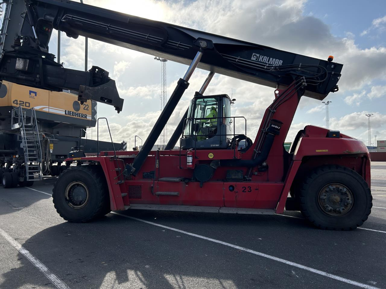 Kalmar DRG450-65S5 - Ramenový prekladač: obrázok 1 Kalmar DRG450-65S5 - Ramenový prekladač: obrázok 1