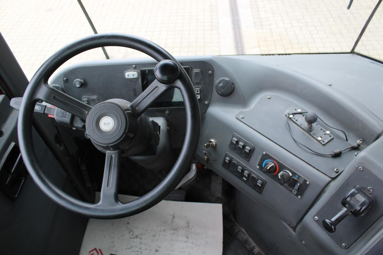 Kalmar T2I 4X2 - Terminálový ťahač: obrázok 4 Kalmar T2I 4X2 - Terminálový ťahač: obrázok 4