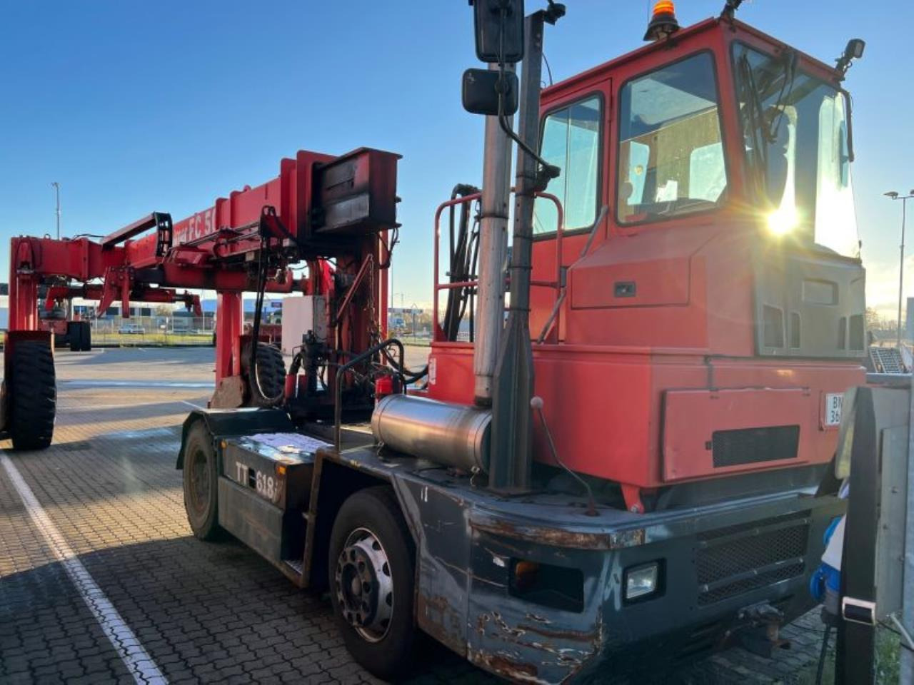Kalmar TT618 - Terminálový ťahač: obrázok 1 Kalmar TT618 - Terminálový ťahač: obrázok 1