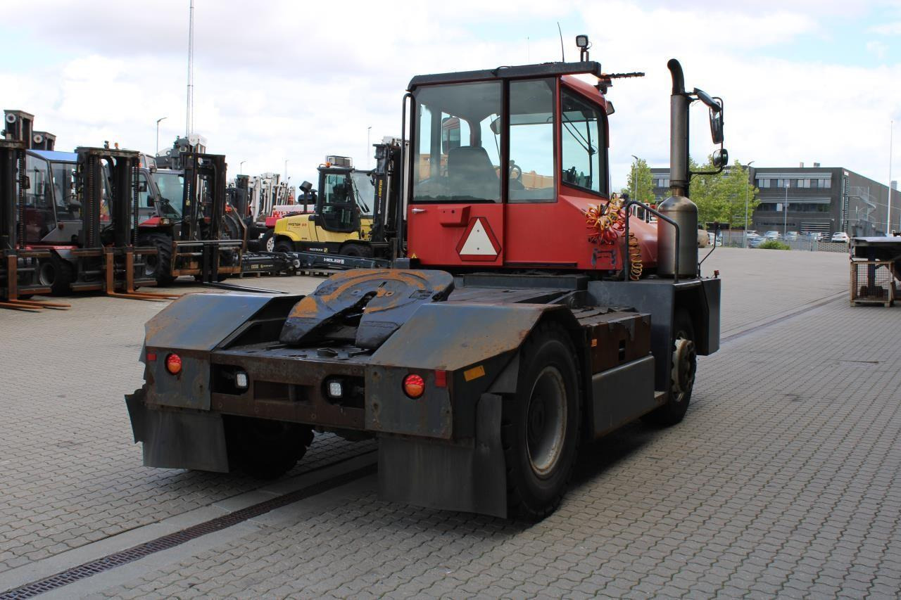 Kalmar TT618I - Terminálový ťahač: obrázok 3 Kalmar TT618I - Terminálový ťahač: obrázok 3