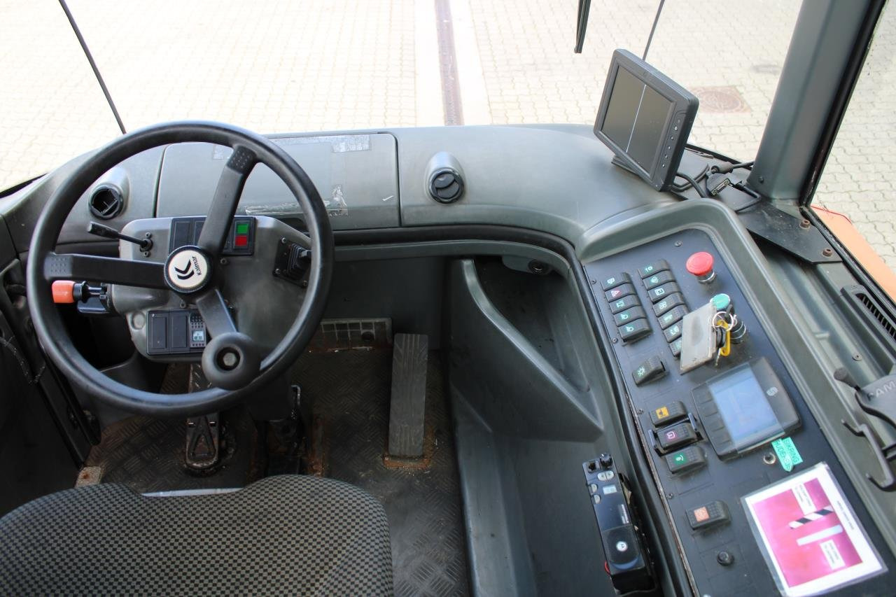 Kalmar TT618I - Terminálový ťahač: obrázok 4 Kalmar TT618I - Terminálový ťahač: obrázok 4