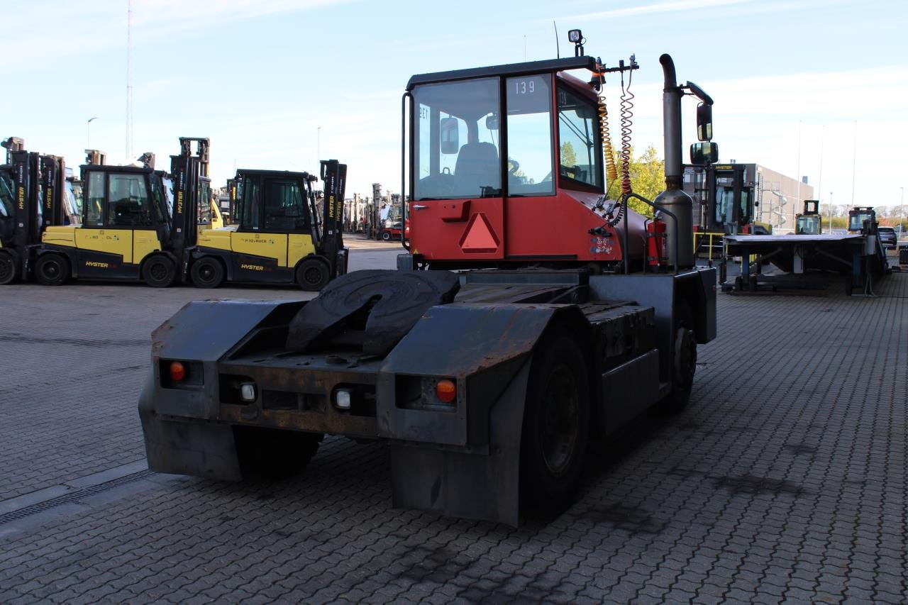 Kalmar TT618I - Terminálový ťahač: obrázok 3 Kalmar TT618I - Terminálový ťahač: obrázok 3