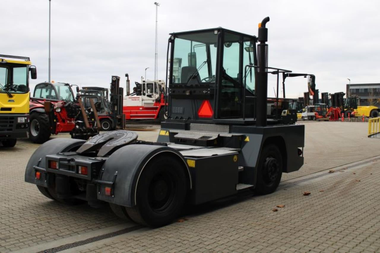 Mafi MT25 - Terminálový ťahač: obrázok 3 Mafi MT25 - Terminálový ťahač: obrázok 3