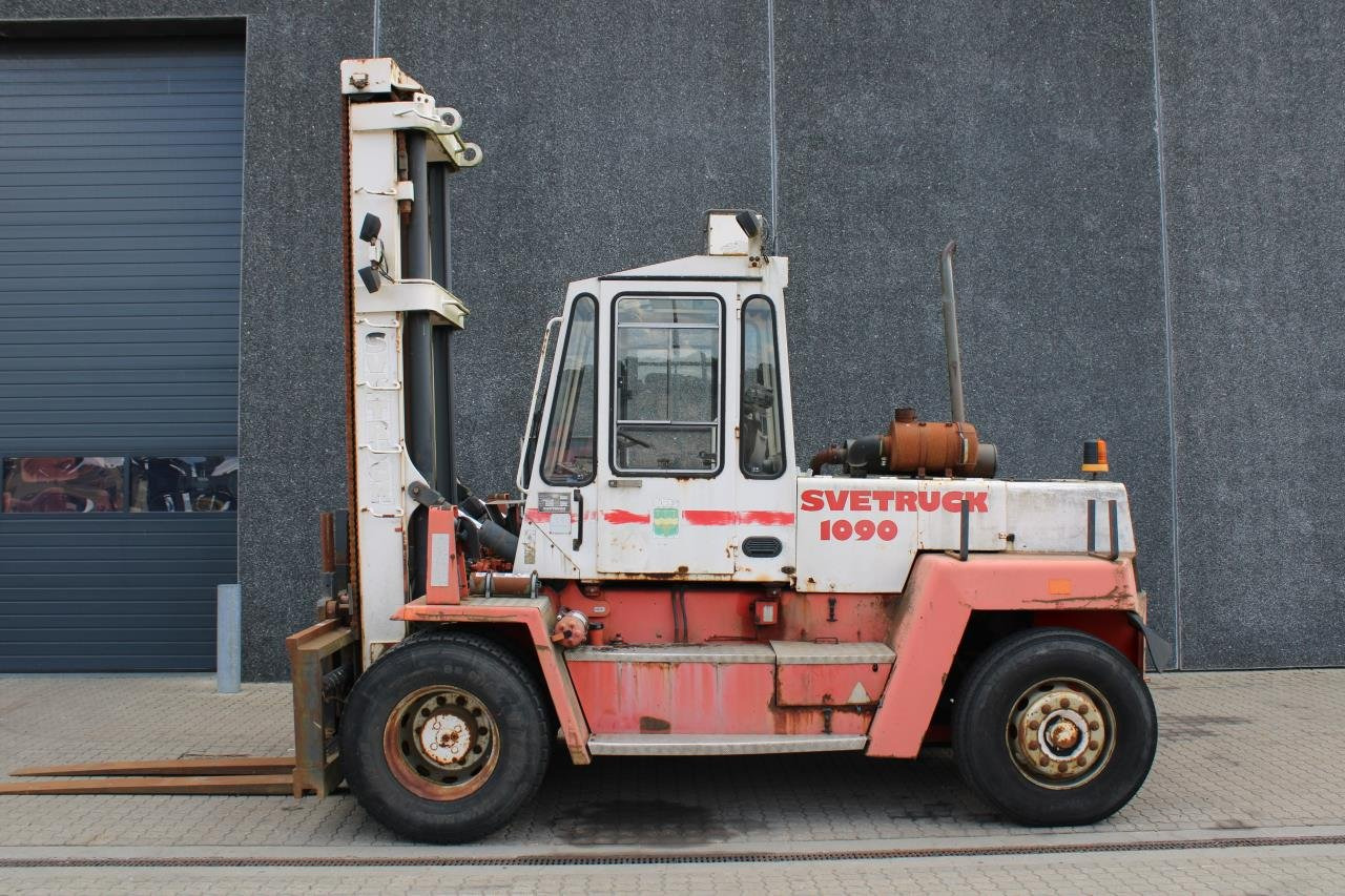 SveTruck 10-900 - Dieselový vysokozdvižný vozík: obrázok 1 SveTruck 10-900 - Dieselový vysokozdvižný vozík: obrázok 1