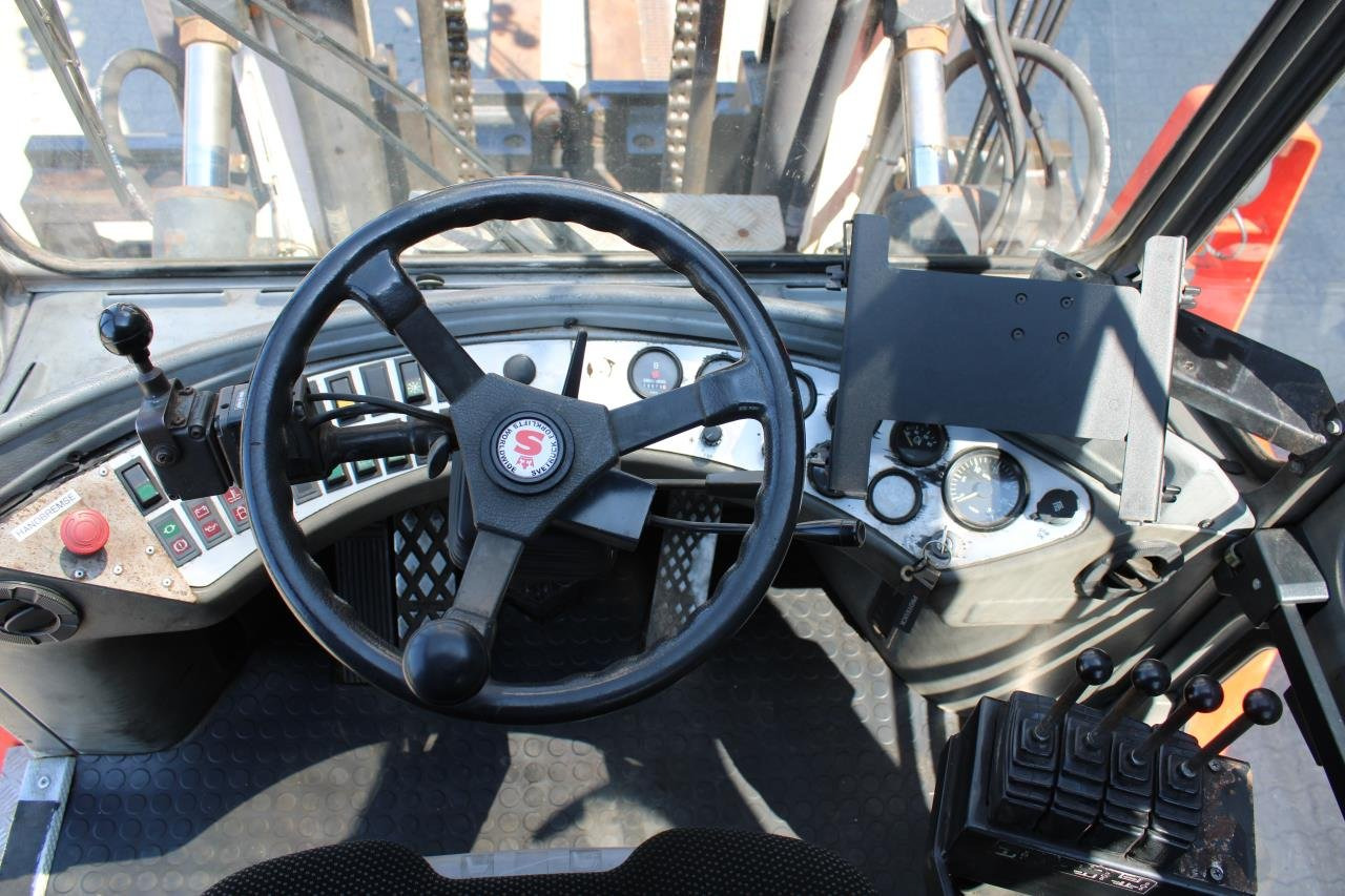 SveTruck 13660-32 - Dieselový vysokozdvižný vozík: obrázok 4 SveTruck 13660-32 - Dieselový vysokozdvižný vozík: obrázok 4