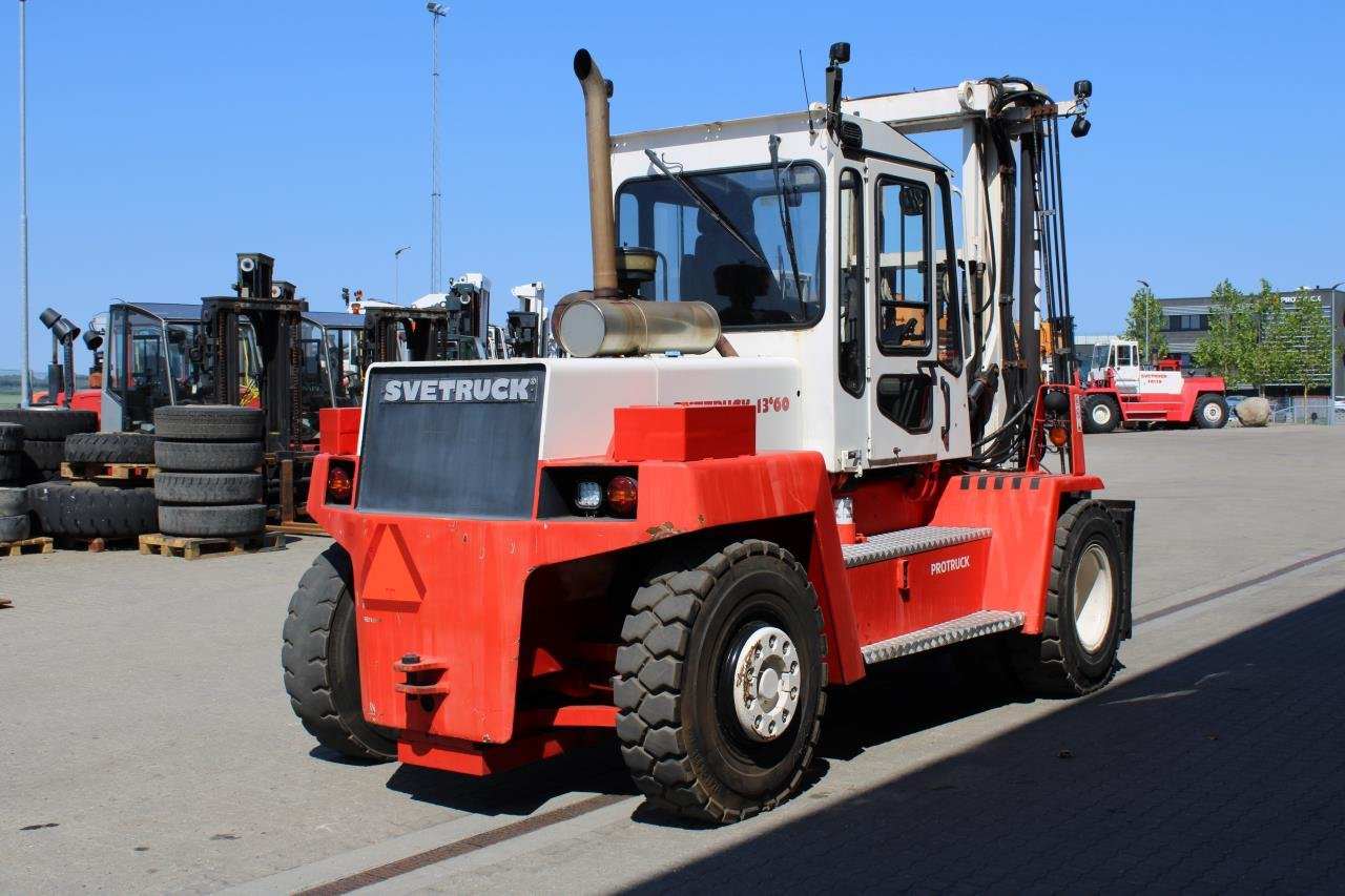 SveTruck 13660-32 - Dieselový vysokozdvižný vozík: obrázok 3 SveTruck 13660-32 - Dieselový vysokozdvižný vozík: obrázok 3