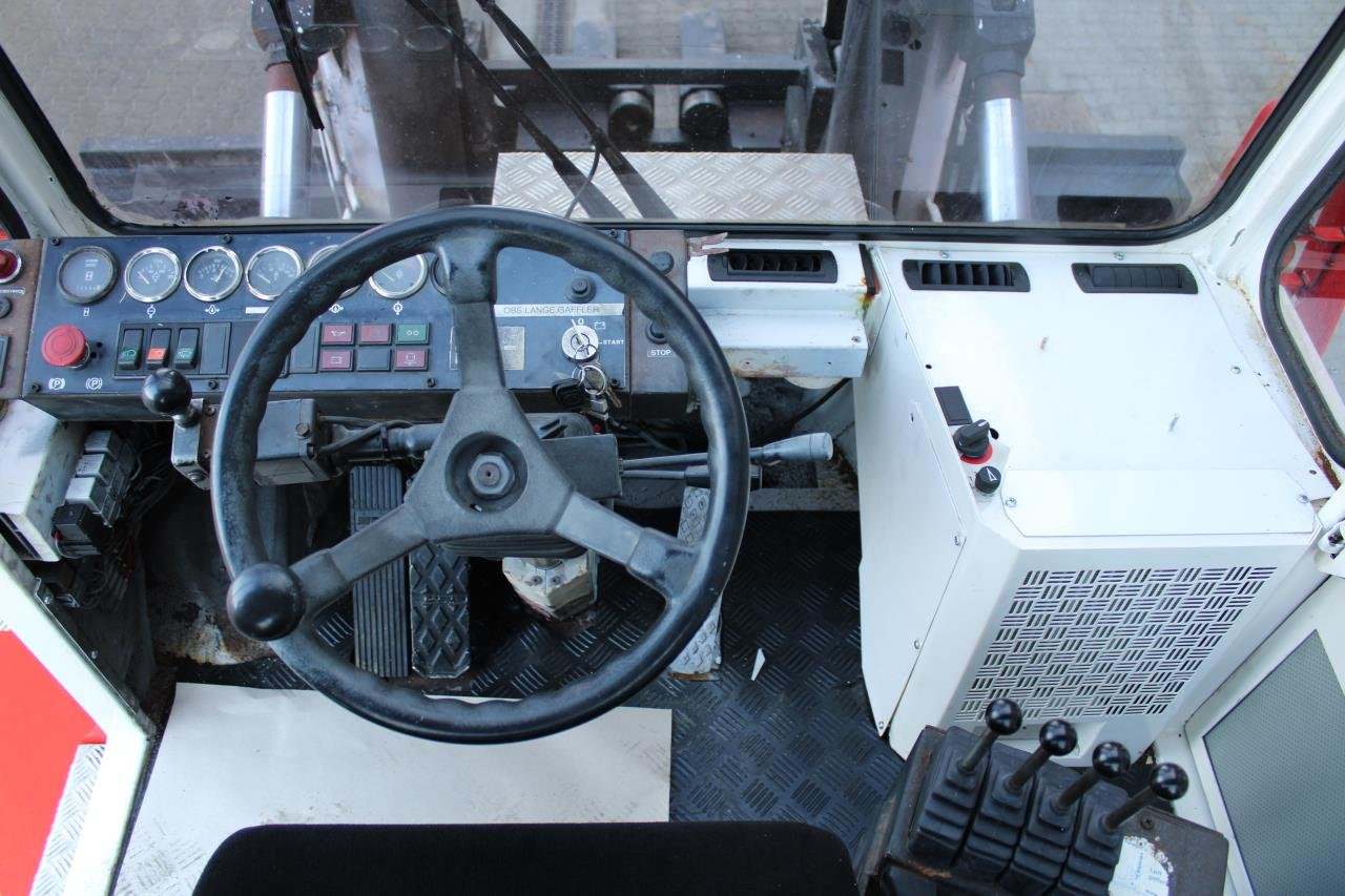 SveTruck 15120-35 - Dieselový vysokozdvižný vozík: obrázok 4 SveTruck 15120-35 - Dieselový vysokozdvižný vozík: obrázok 4