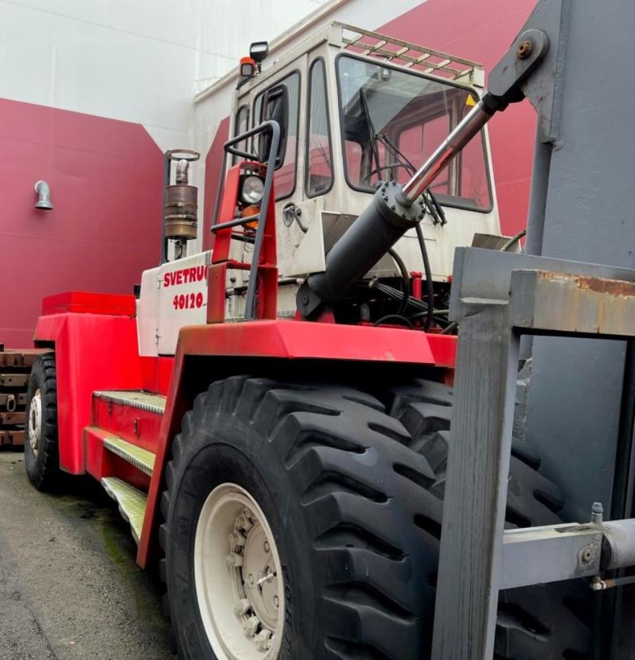 SveTruck 44120-52 - Dieselový vysokozdvižný vozík: obrázok 2 SveTruck 44120-52 - Dieselový vysokozdvižný vozík: obrázok 2