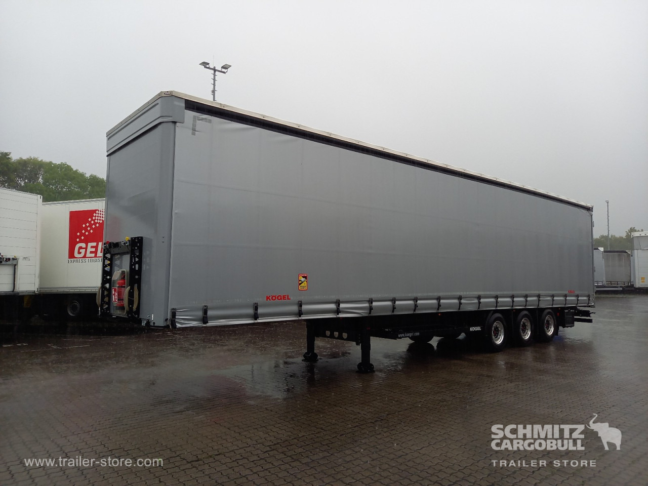 KOEGEL Auflieger Curtainsider Mega - Plachtový náves: obrázok 1 KOEGEL Auflieger Curtainsider Mega - Plachtový náves: obrázok 1