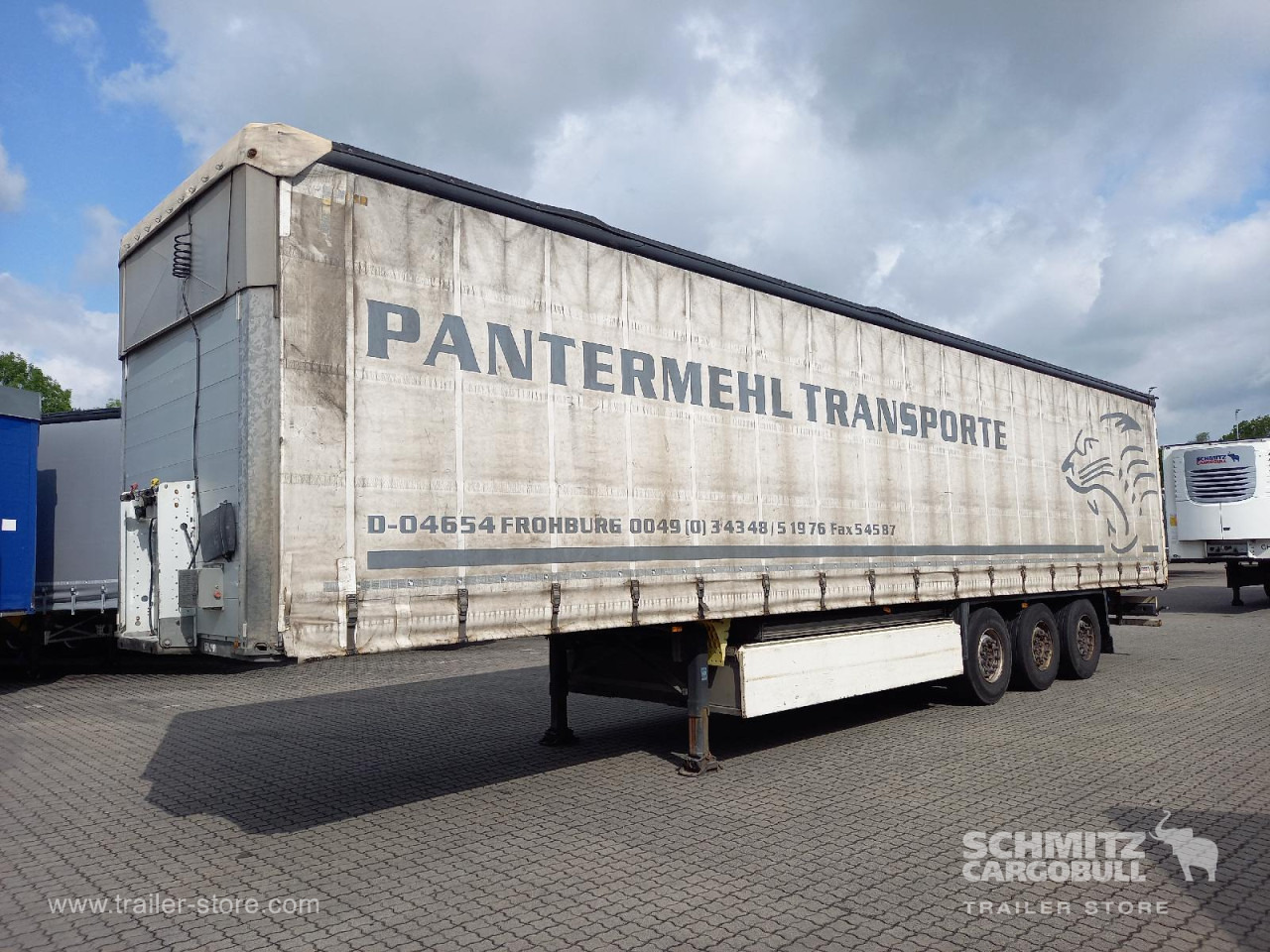 SCHMITZ Auflieger Curtainsider Standard - Plachtový náves: obrázok 1 SCHMITZ Auflieger Curtainsider Standard - Plachtový náves: obrázok 1