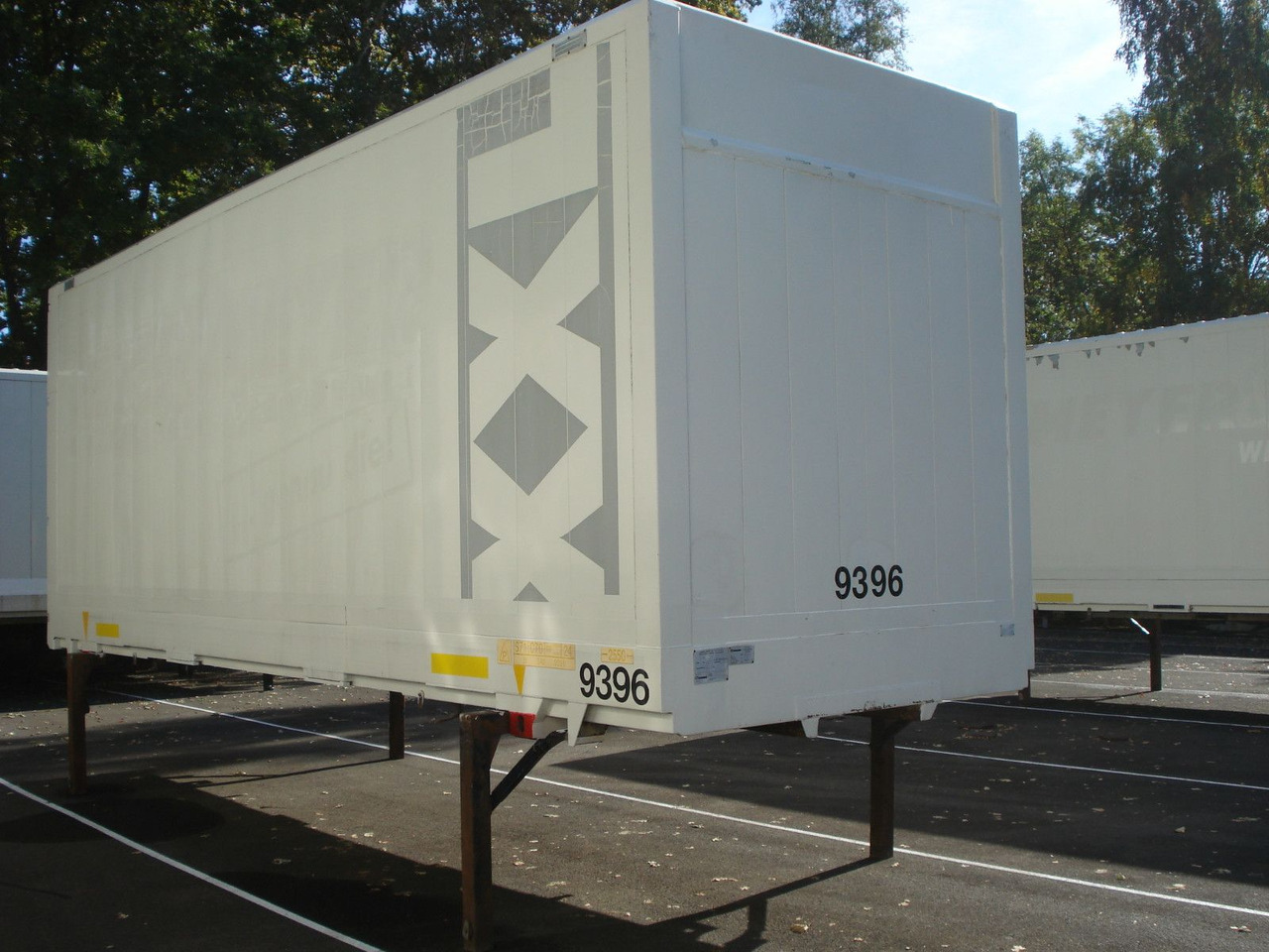 Krone WK 7,7 STG Kleider Textil Jumbo C 7,82 - Príves skriňové: obrázok 2 Krone WK 7,7 STG Kleider Textil Jumbo C 7,82 - Príves skriňové: obrázok 2